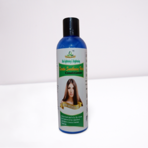 Keratin smoothing hair conditioner bottle for dry, oily, and normal hair; nourishes, strengthens, and adds shine; ideal for chemically treated and dull hair.